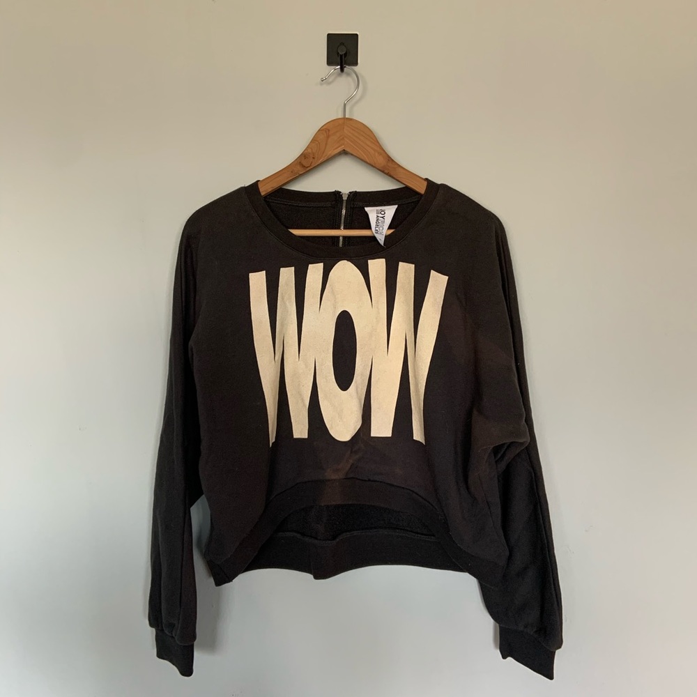Joy Rich WOW Cropped Sweatshirt